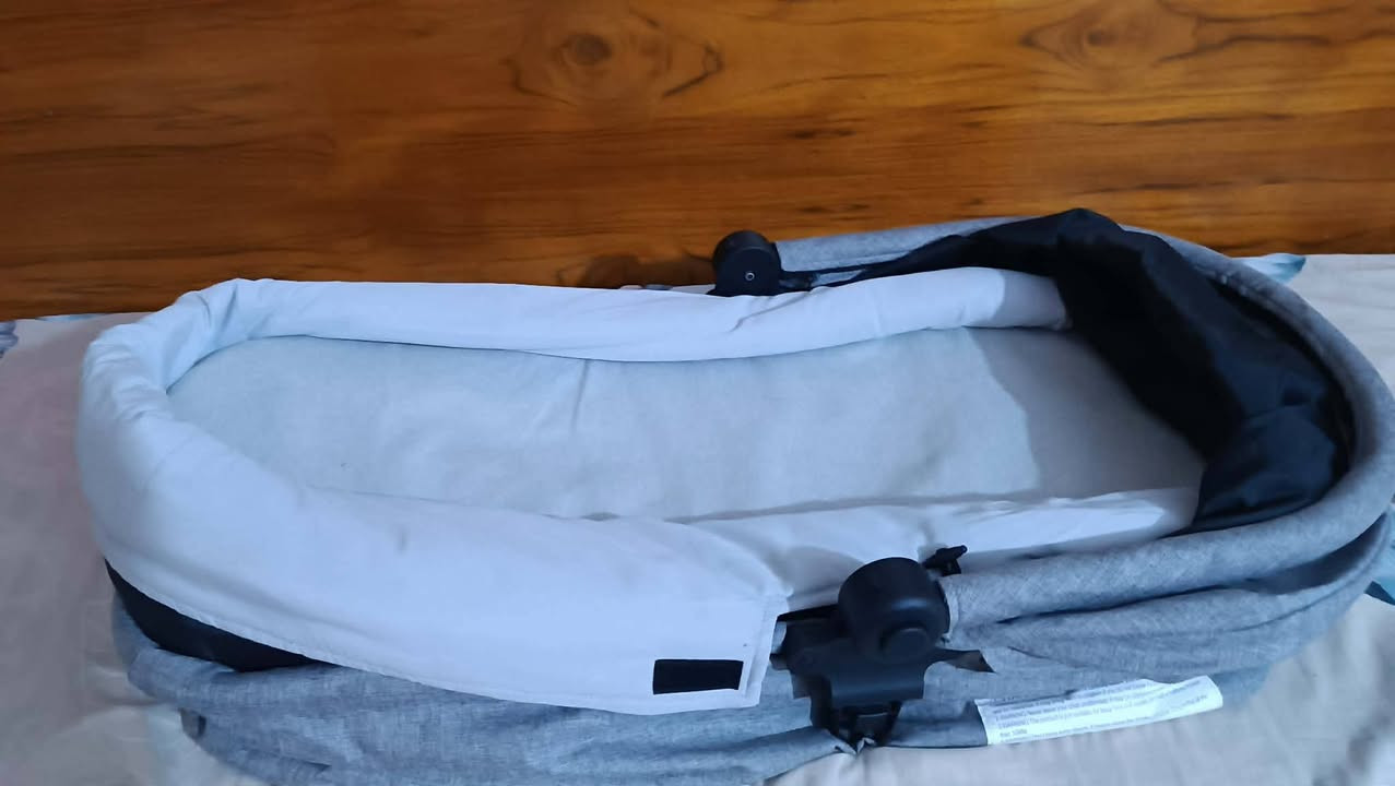 الجرباية للبيع والكرسي والسرير واليدوي  العنوان خاجية شارع 40 رقم ***********
