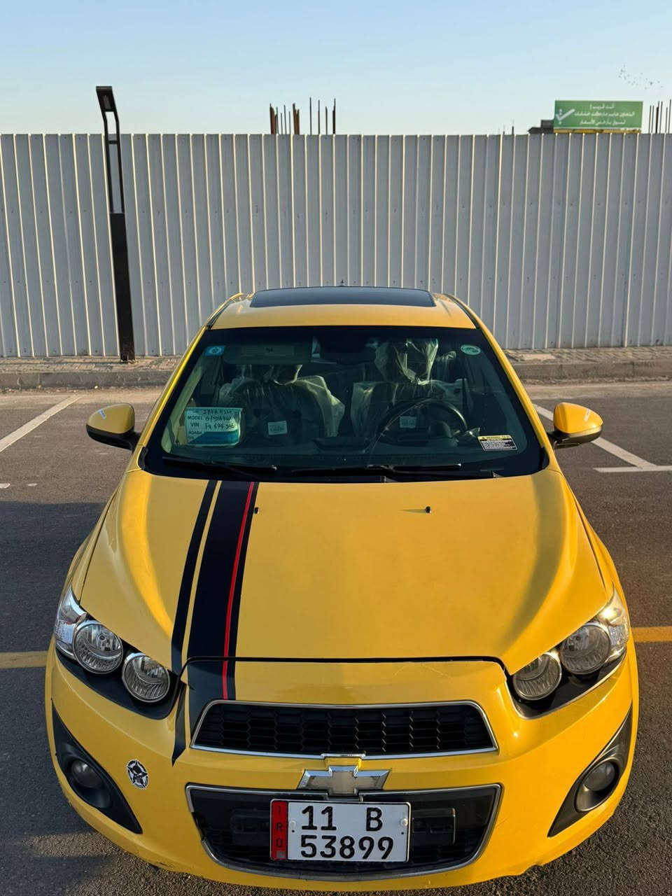 السلام عليكم (شوفرليت)سونك وارد امريكي(2014) محرك (1800) المرغوب كير اوتماتيك رقم نكليزي تحويل ثاني يوم رقم جديد وهزه جديده ومصفره بحث وهيئه وغرمات  السياره كير ومحرك  وكهرباء خير من الله بدون نقص  صدر امامي خلفي جديد تخم تاير جديد باتري جديد شاشه بلاديه تحكمات ستيرن السياره بوجك الشارع سعرها (67)وبيها مجال بسيط التصال (***********)
(***********) مكاني بغداد بغداد, العراق
