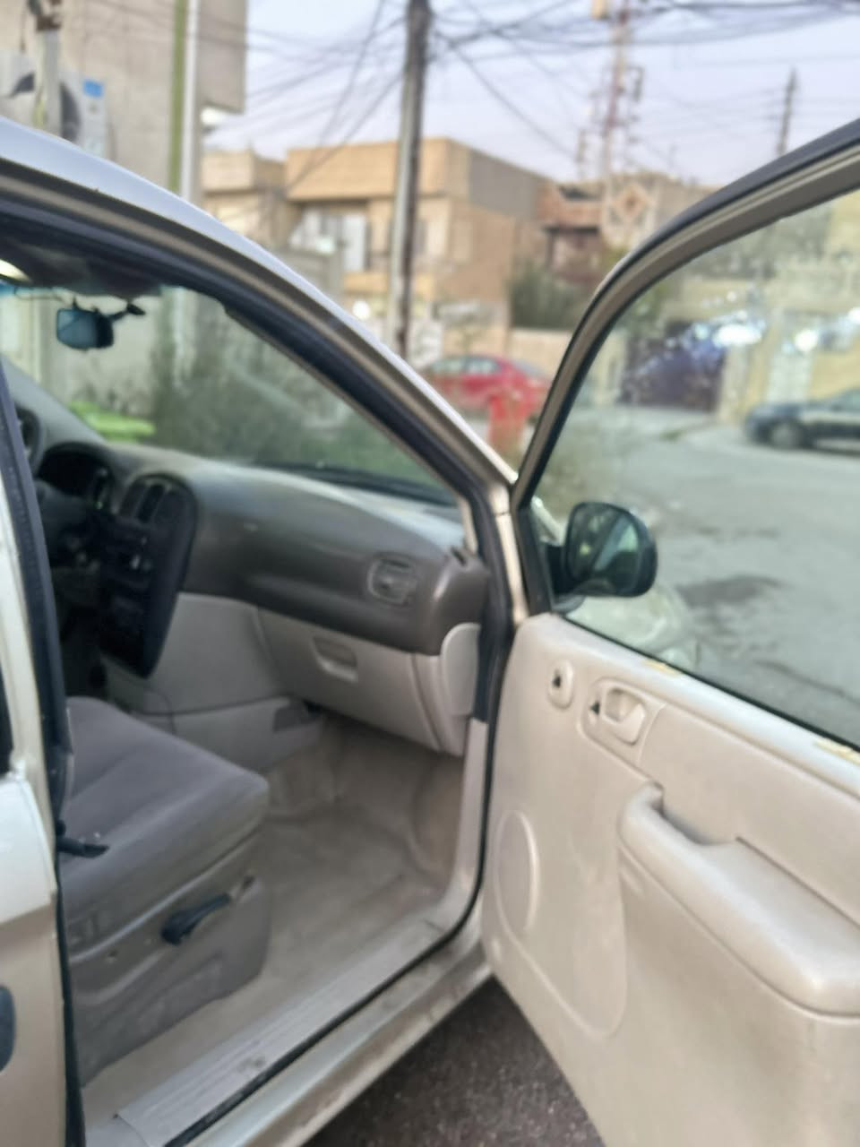 سلام عليكم دودج كرفان 2007 البترة المرغوبه للبيع  او المراوس لون ذهبي رقم انبار مشروع وطني تحول منين متريد رقم جديد انكليزي سنويه جديده  بدون ضربه سياره ضمان كير ومحرك وحداديه سياره نضيفه داخل نضيف محرك 3300 V6 مكاني بغداد العامرية 
***********
***********
واتس اب موجود ورصيد موجود السعر 65 وبي مجال
