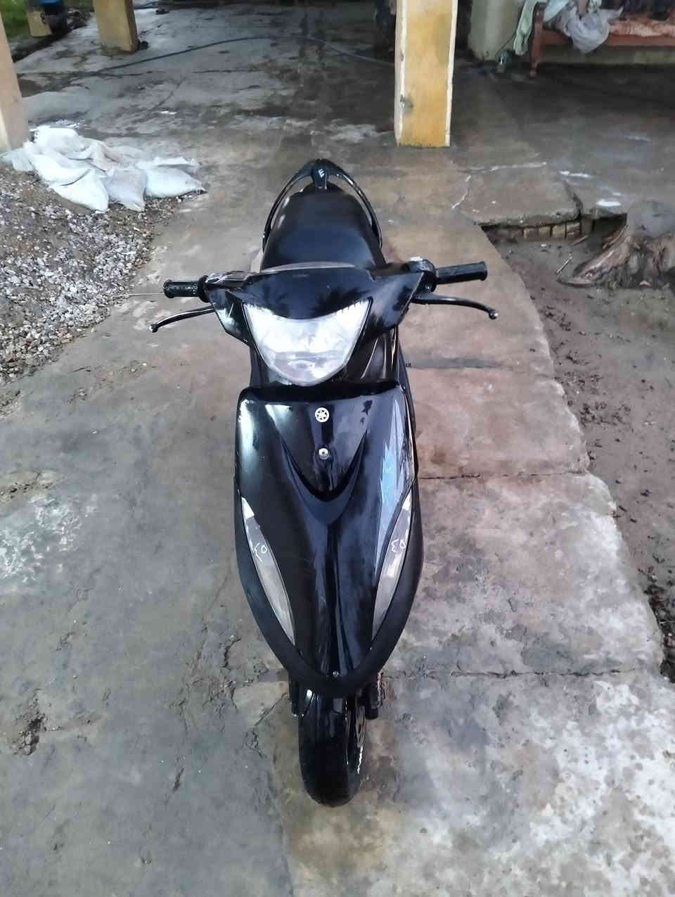 سلام عليكم ماكس عدله للبيع 
مكينه بلاديه 49 ما مفتوحه كفرات بلاديه ختم واحد
تايرات جدد صالنصه اف ام 
كهربائيات كلهة شغاله نكره سلف ونكره هندر دبلات كلهن شغالات اكفلك كفاله عامه من تاير لتاير السعر 600 بيهة مجال حك الجيه مكاني بغداد الراشديه قريت الانتصار 
***********
