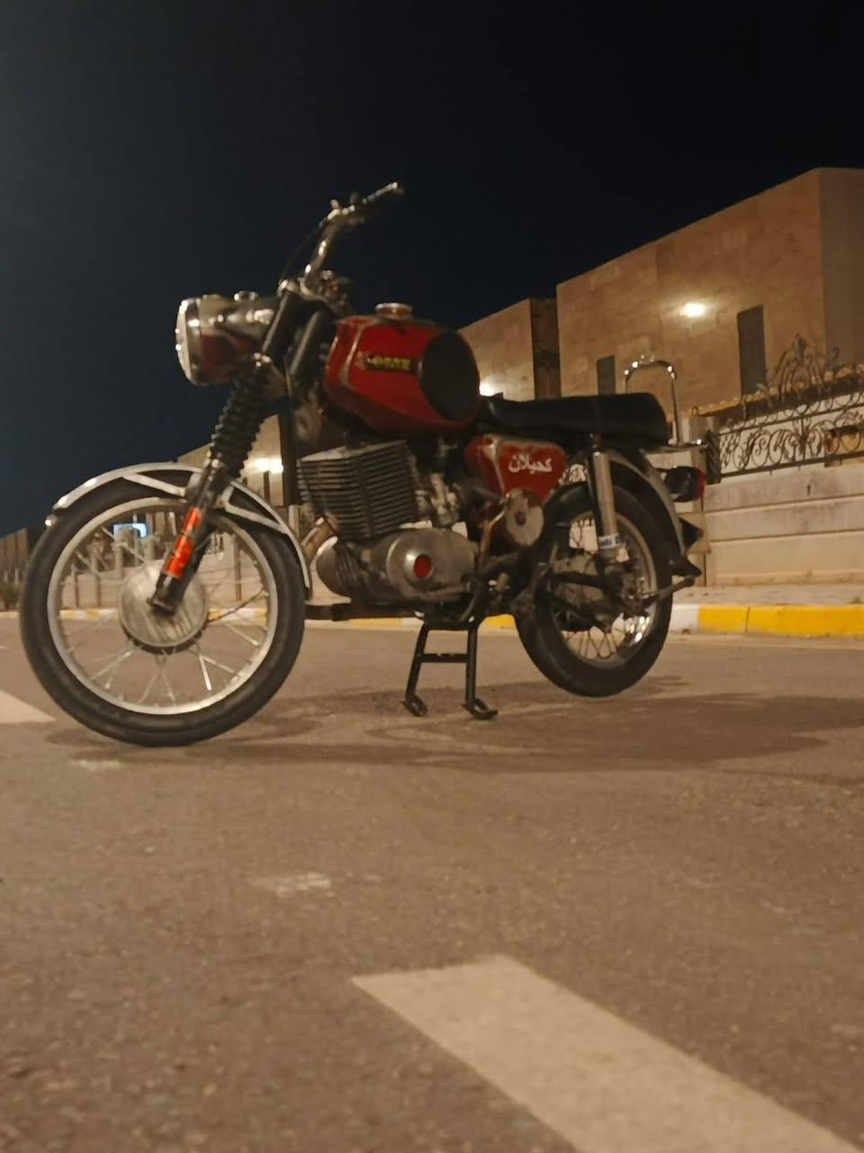 سلام عليكم من رخصت مدير الكروب ماطور 81للبيع بي مكينه 82 الماطور جويت لحيم مابي اغلب  غراضه الماني الماطور جاهز على اخر حبايه الماطور بدون بدون راعي مكان كربلاء اتصل وتدلل ***********
