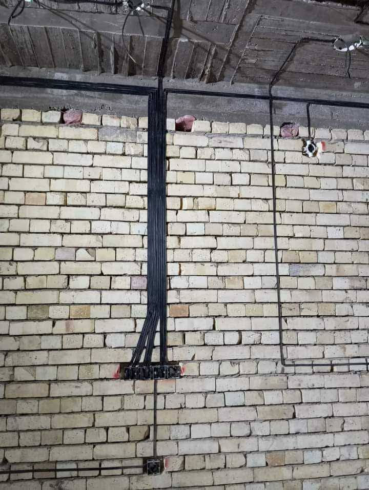 سلام عليكم كهربائي متفرغ بغداد الكرخ شغل بوري اوسيمنز بأنسب الاسعار  ***********
