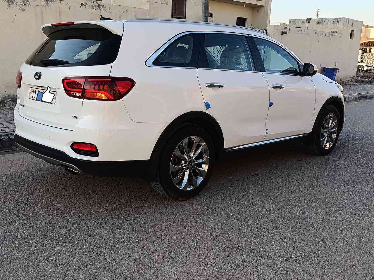 للبيع سورنتو موديل 19 رقم بغداد نكليزي بسمي مكفوله كفاله عامه فول ماعده لفتحه مكاني  ب ناصريه هاتف ***********
