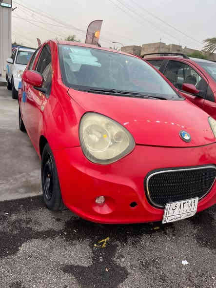 السلام عليكم باندا 2013 سيارة كلش نظيفة وجاهزه ومابيها نقص ولابرغي السعر 48 ورقة 
المكان السيدية 
***********
