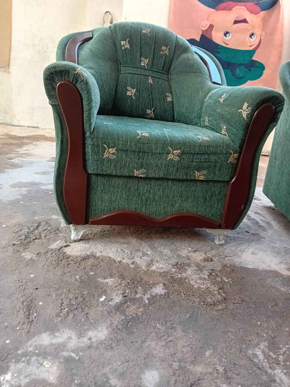 متوفر تخم قنفات مستعمله شي بسيط نظيفه السعر مناسب العنوان ناحية الفرات التواصل على الرقم أو واتساب ***********
