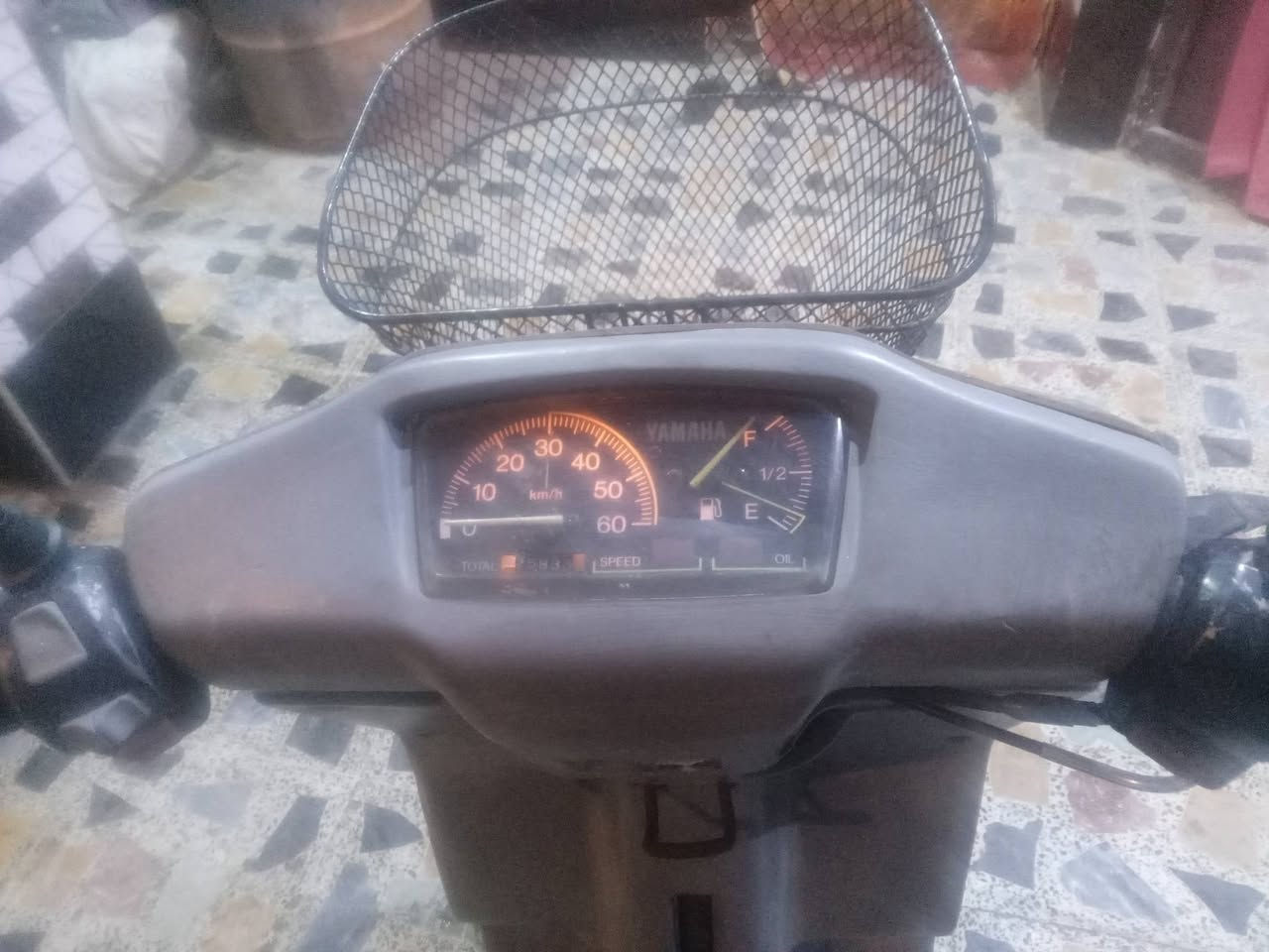 السلام عليكم بيكم شلعه معدل سلف هندر كلها شغاله محرك بلادي ممفتوح جيب فيتر وفحص كهربائيات كامله كلهه بلادي شرط الفحص مكاني بغداد الحبيبيه قرب مطعم وليد سعر ٤٧٥.  ***********
