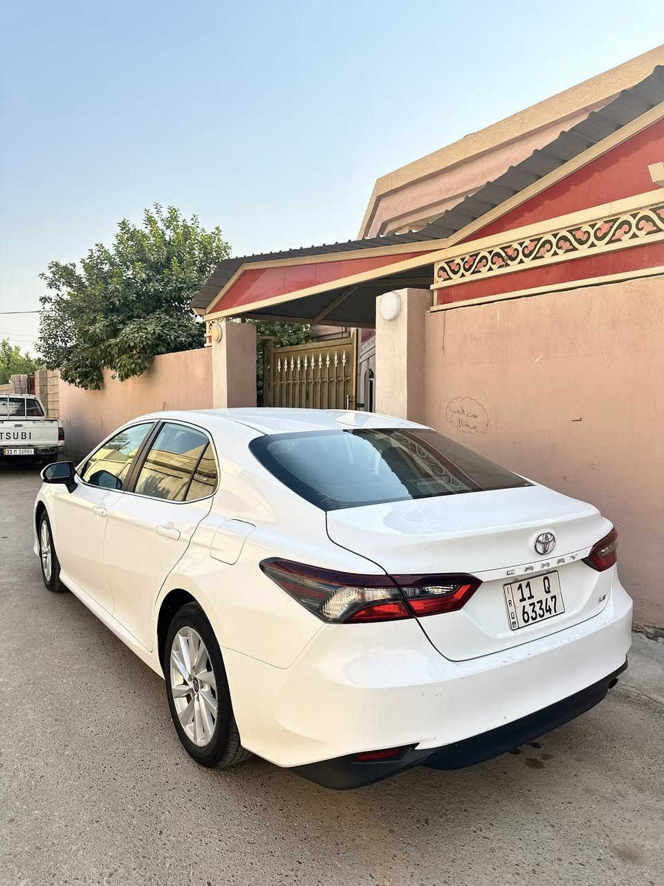 كامريLe 2024 للبيع 
ماشيه 20 الف 
وارد امريكي
الضرر : بنيد وجاملغ فقط .
لايت زنون 
كشافات ليد
تحكم جهتين
كشن كهربائي
حجم المحرك 2500 
جناح خلفي
مثبت سرعه
نضام Eco
نضام sport
شاشه كبيرة
نضام انزلاق
مواصفات Le معروفة 
السعر : (196)وبيها مجال بسيط 
مكان السيارة : بغداد/ الاعظمية  
للاستفسار (***********)
