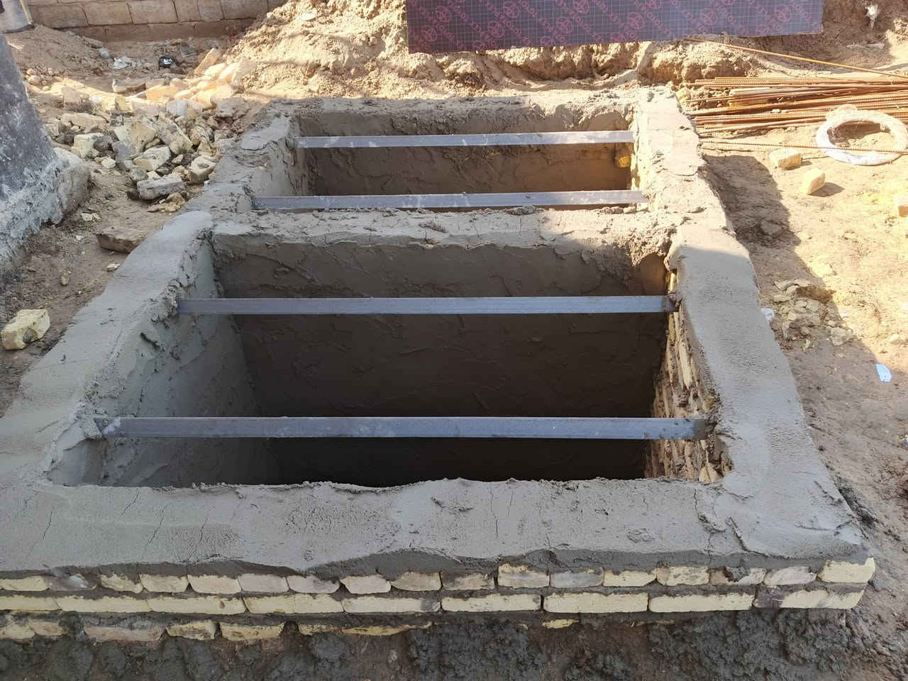 شغل نضيف يرضي الله ويرضي الناس 

تفليش 

بناء +حفر سبتتنگ +تسليحها 

بناء ترميمات 
حفر صوندة الأبي 

صب ارضيات + رباط بيت 
لبخ + لط ***********
