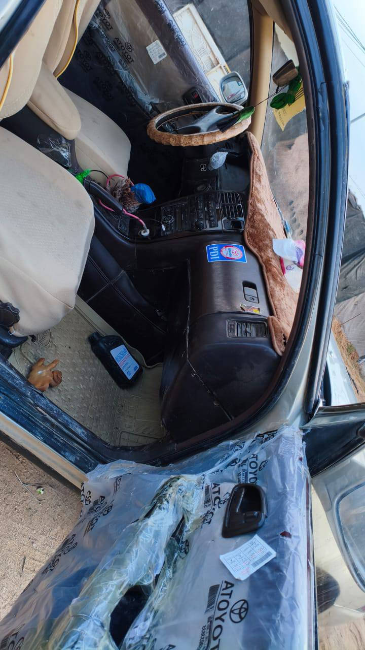 سلام عليكم
كرسته موديل 94للبيع 
***********بي واتساب
