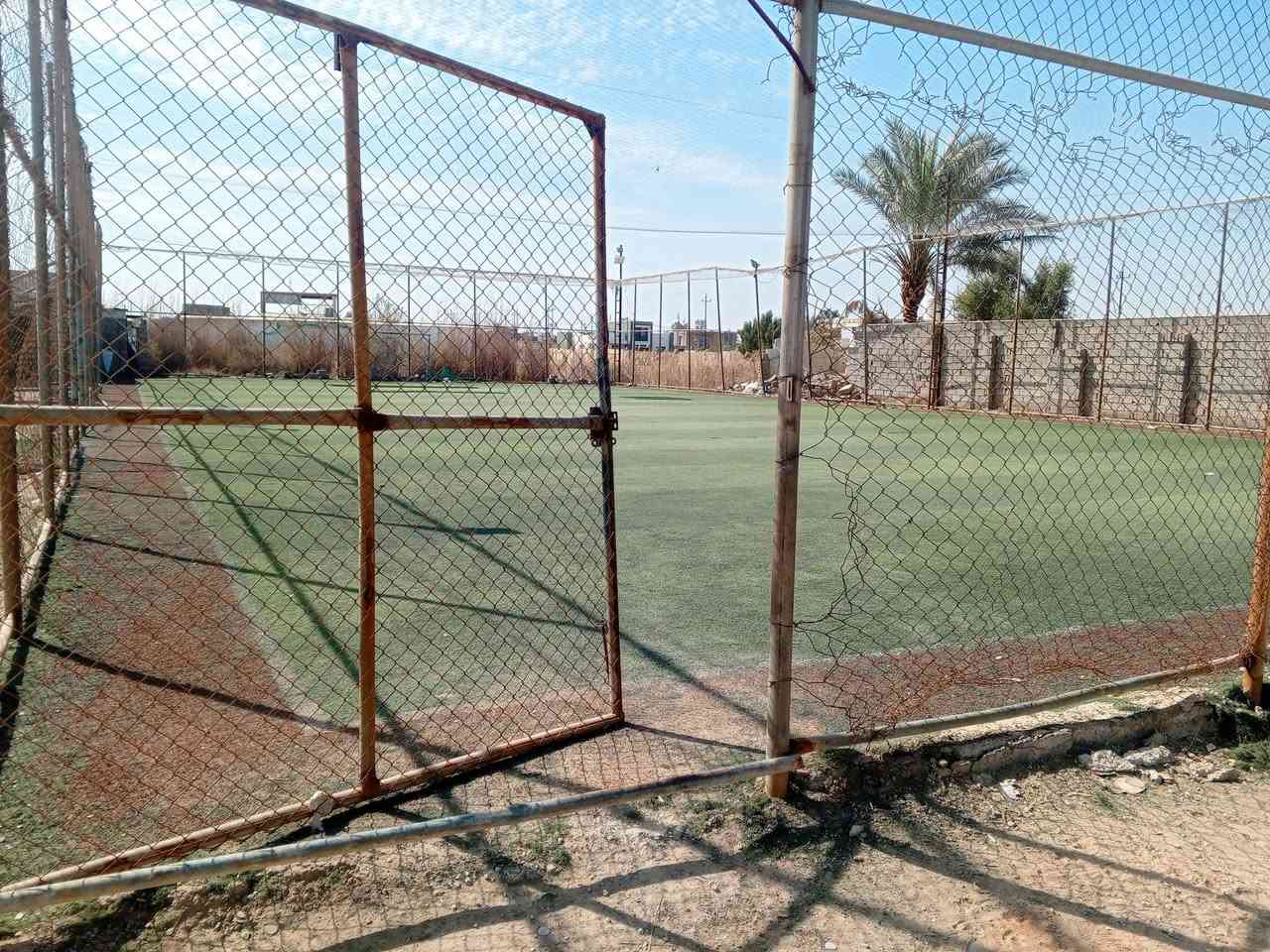 قطعه للبيع بل العلاك تجاري على شارع العام مجاور محطة العلاك مساحه القطعه دونم و200متر خارج محرم الظغط العالي سند 25 طابو زراعي مداور ثاني يوم
السعر مناسب التفاصيل داخل الفيديو 
جميع القطع بل العلاك موجوده الاستفسار 
***********
