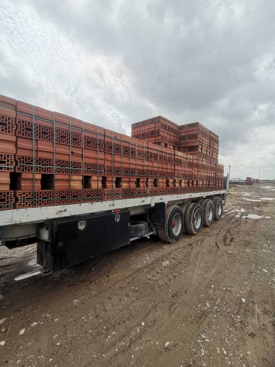 لبيع عربانه فلات 60 13 اوربيه اربع دناكير تخم تاير تايرات. R11 دناكير ساف شاصي ١٦ مكفول من الكسر والفطر ***********  المكان كركوك
