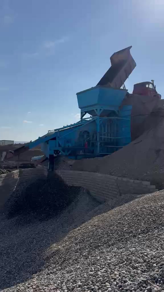 السلام عليكم 
إلى أهالي بيجي   والزويه والمناطق المجاورة 
على بركه الله تم افتتاح معمل حصو ورمل شركة ( خير  المقاصد )  في قرية النمل بادرة صفاء ال اسماعيل 
  .. 
رمل نهري  شرط اسود خالي من الأملاح  والشوائب  بحص حجر درجه اولى 
الاسعار 
1 - سكس رمل واصل بيجي 180 
2 - تك رمل واصل بيجي 140 الف 
3- سكس بحص واصل 70 
4 - سكس حجر  65
5 - سكس رمل داخل المعمل 120 
6 - البحص داخل المعمل 15 
7 - الحجر داخل المعمل 10 
#معامل  البلوك والكونكريت والأسفلت  مستعدون لتجهيزكم بكميات كبيرة وبنظام السلف
 هاتف / ***********
0787703595
