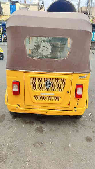 تكتك 22 شهر 8 رقم وسنويه بيه ضربه بصفحه معمره والباقي كفاله تكتك خير من الله السعر 8/800 وبيه مجال الاستفسار ***********
