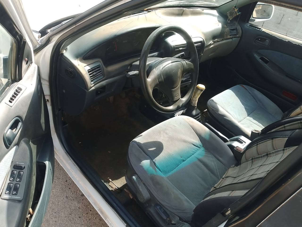 سيفيه للبيع موديل 93 رقم بغداد تحويل مباشر كير محرك حداديه حلوه بس الباور واكف سياره كهربائيات كله شغاله جام كله شغال سنتر لوك سايد بريك سياره جاهزه السعر 30 وبيها مجال قليل العنوان بابل الحصوه رقمي *********** / ***********
