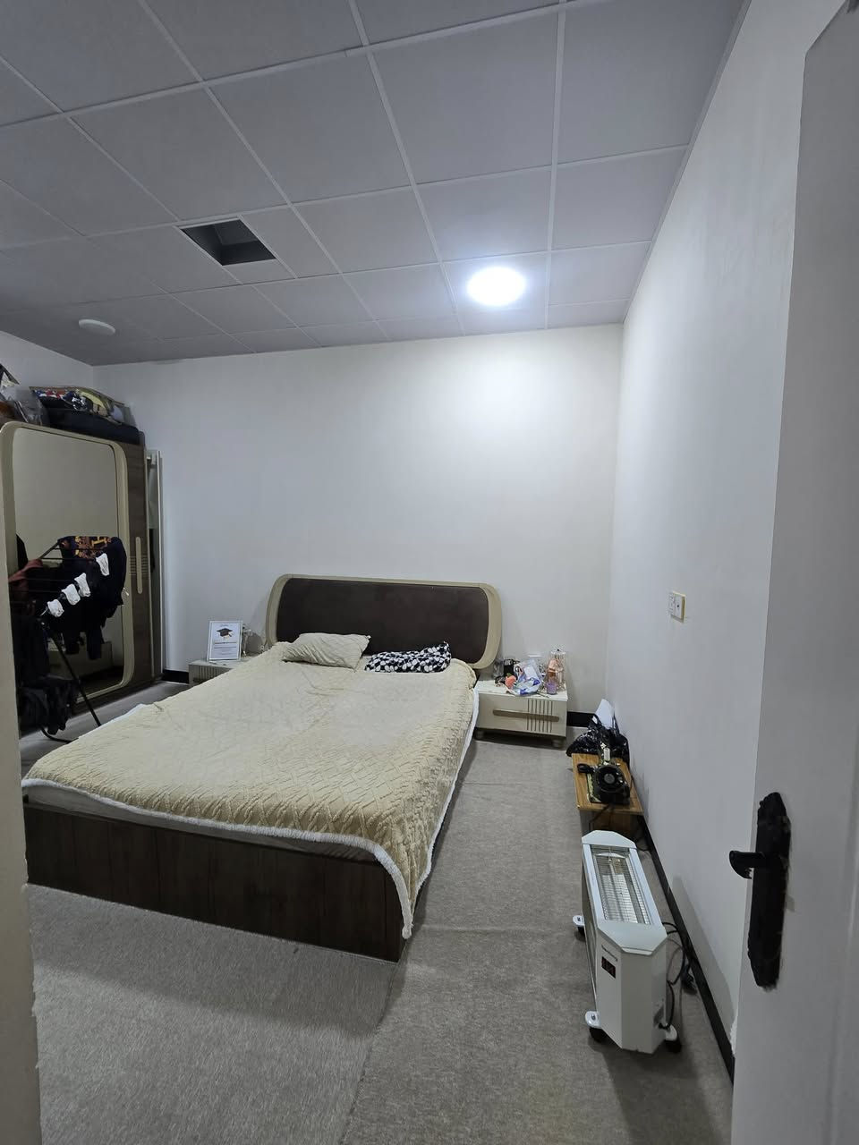 اعلان رقم (1889)📢📢📢
_________________
دار للبيع مساحة 100 متر 
فول سيراميك بناء حديث 
الموقع بنجاعلي 
قرب جامع بلال الحبشي 
استفسار 
***********
***********
