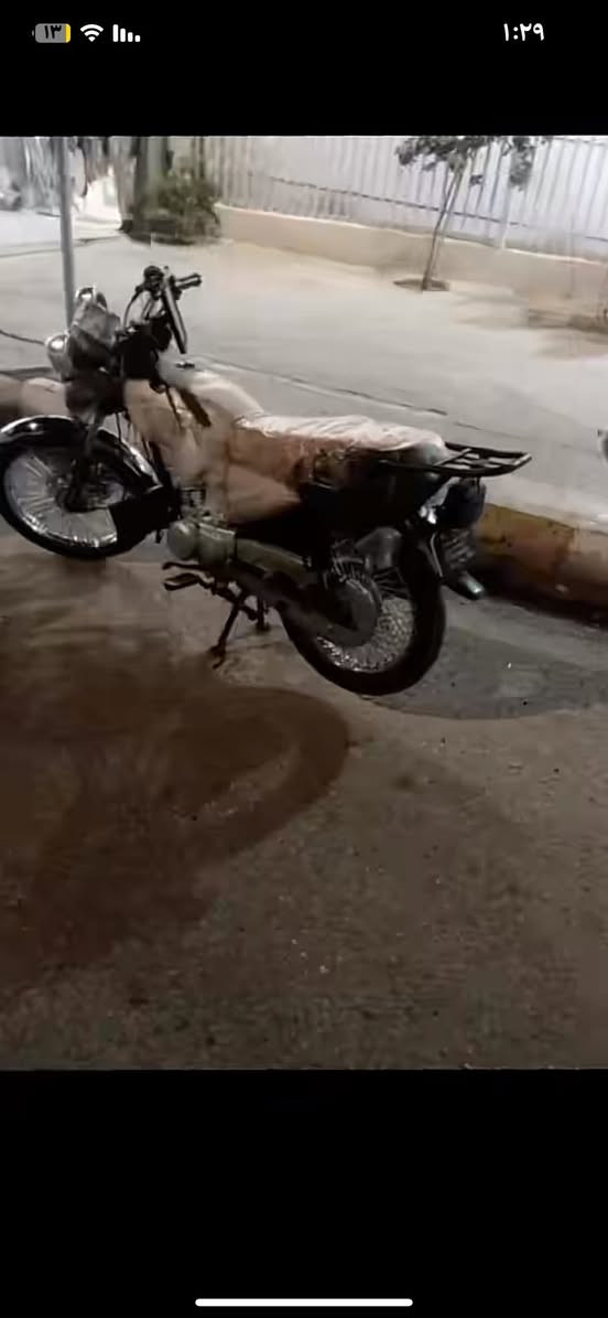 ‏سلام عليكم دراجة للبيع موديل 26 السعر825 بيها مجال
￼***********
