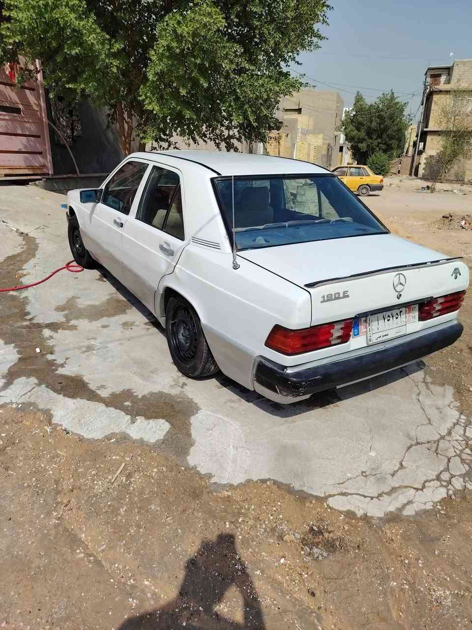 سلام عليكم سياره مارسدس للبيع
مديل 1992 طيارين السعر 28  كربلاء حي الإسكان العسكري *********** للتصال
