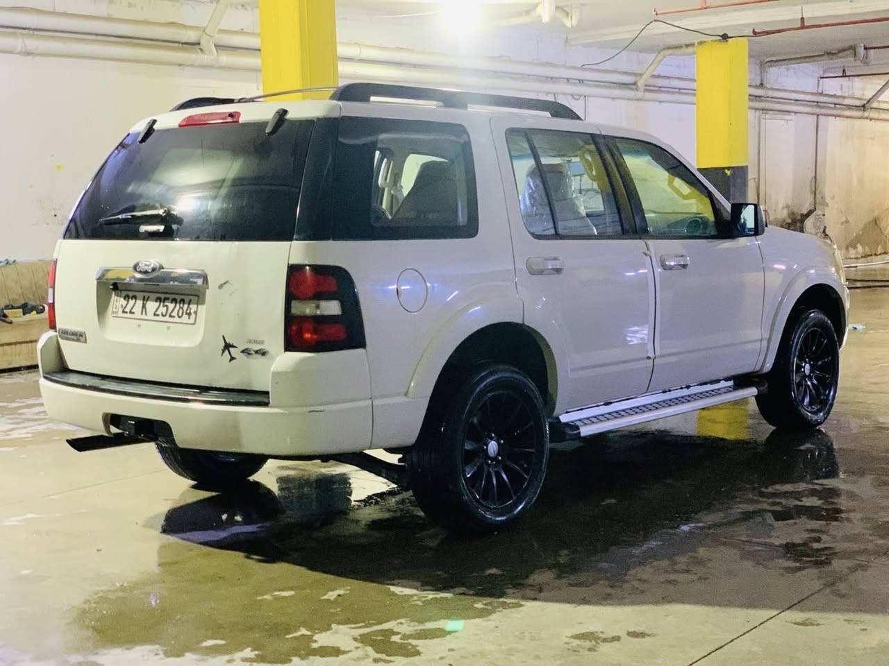 فورد اكسلبور.     Ford explorer 
مودیل 2010.  
سەنەوی تازە و بەناو خۆمەوەیە   
گشت گیانی بەشەرت بێ  مەسرەف .  
*********** 
105$
