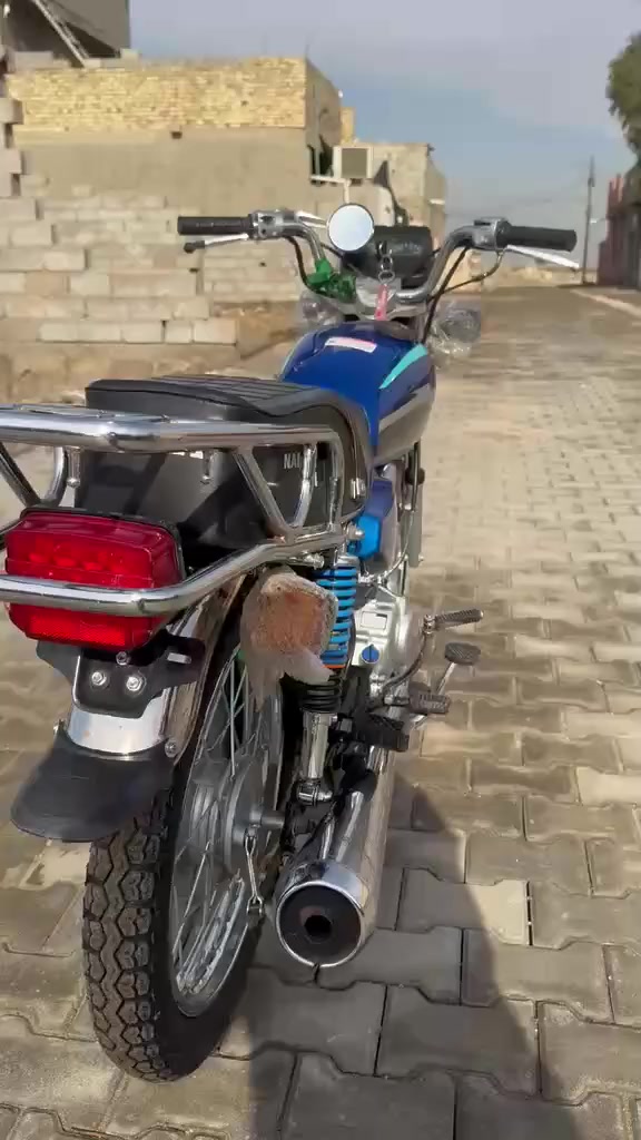 سلام عليكم دراجه للبيع ايرانيه موديل 2021 تعمير أوراق سكنر مكفوله من سرقه الاستفسار انتصل على رقم : *********** السعر 800 ألف بيه مجال
