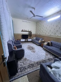 ،  لدينا دار للبيع بمساحة ١٥٠ متر، أبعادها ٦x٢٥. تحتوي على هول واستقبا...