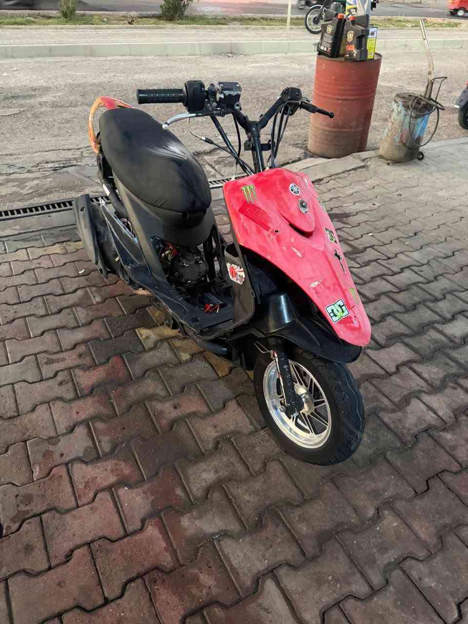 ماكس عدله للبيع بوشه 55دراجه مفوله شلعه ومعدل أوراق سعره 450 مكان محموديه رقم ***********
