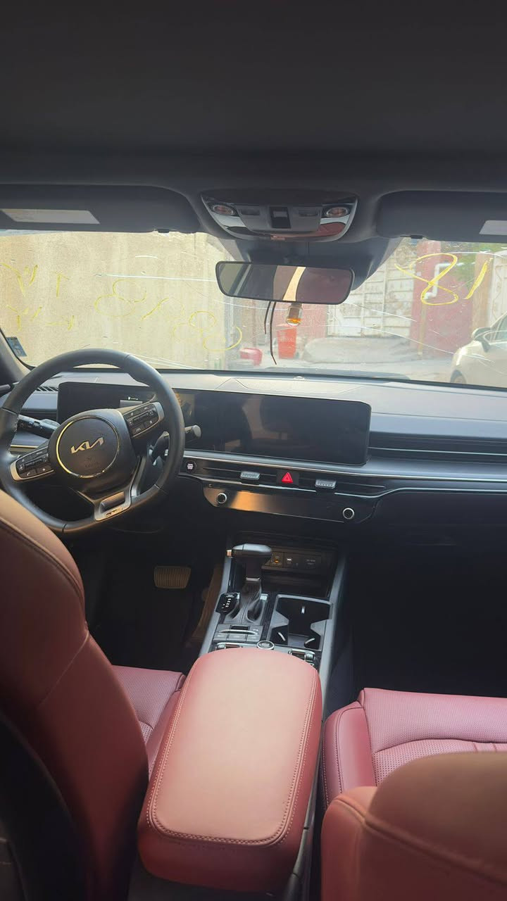 كي فايف 25 جيتي لاين فول ماشيه 6الف شهداء باسم والديي باقيه بس ع تسجيل الرقم معفي صور الحادث بلمنشور المكان البصره السعر 175 بيها مجال ***********
ملاحظه اكو نقص بيها سياره شغلات بسيطه
