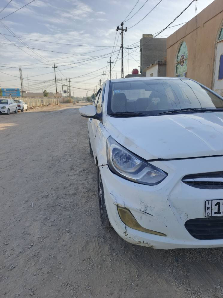 اكسنت خليجي مديل ٢٠١٣ مضلع لون أبيض بسمي رقم دولي بس جاملغ بيهه وشغلات بصيطه معروضهه للبيع أوامراوس رقمي *********** النجف, العراق
