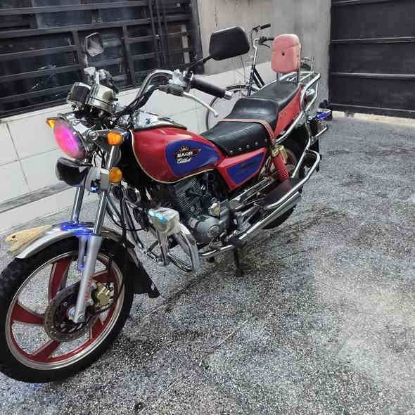 سلام عليكم دراجه جونده موديل 20دراجه مكفوله دراجه جديده البيع سعر ب950وبيه مجال قليل ***********
