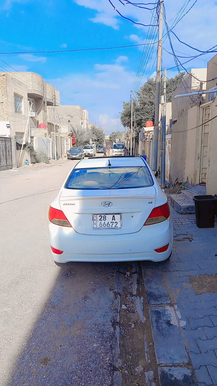 موديل ٢٠١٥ بيها قطعتين بسمي السعر ٨٥ وبيها مجال مكان السيار النجف ***********
