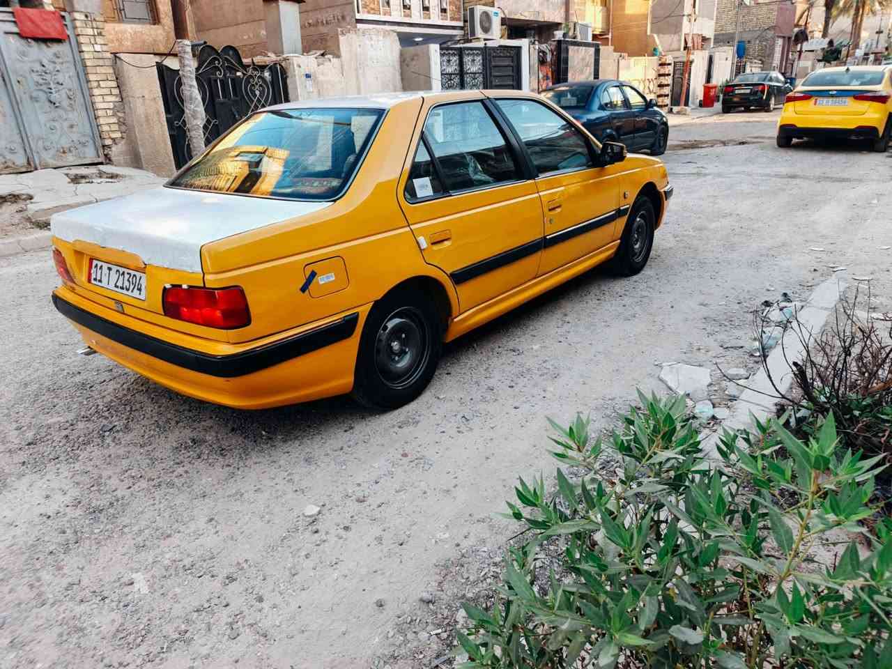 بيجو بارص موديل 2010 مكفوله ضربه وصبغ بأسمي مصفره هيئه وغرامات سنويه لل30 هزه جديده صدر جديد مشط ودبلات جاهزه للاخير كير ومحرك وتبريد كله مكفول سعر 36 وبيها مجال بسيط مكاني حريه الدولعي ***********
