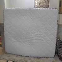 دوشك طبقتين اسفنج طبي جديد ما مستعمل للبيع السعر 100 وبي مجال  مكاني ب...