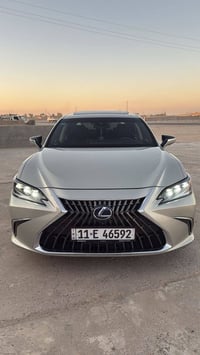 للبيع : لگزس es300h  موديل 2022  مواصفات الترا لاگجري اعلى شي  داتاشو/...