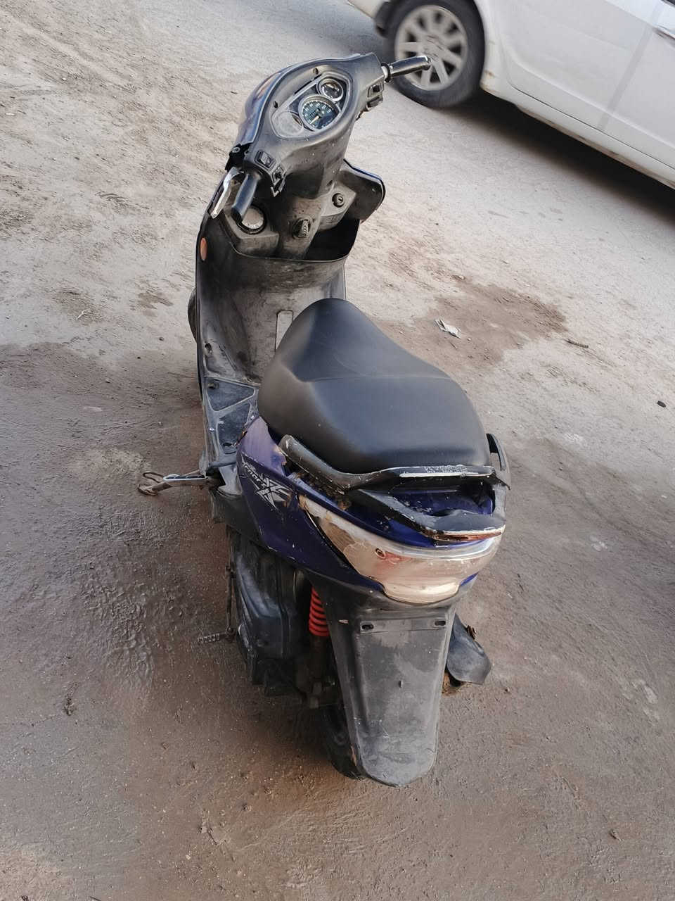 سلام عليكم جي فور البيع درجه نكره سلف جاهزه كل نقص مابيه سعر 200ول شراي يتصل وبيه  خير ودلل ***********
***********
