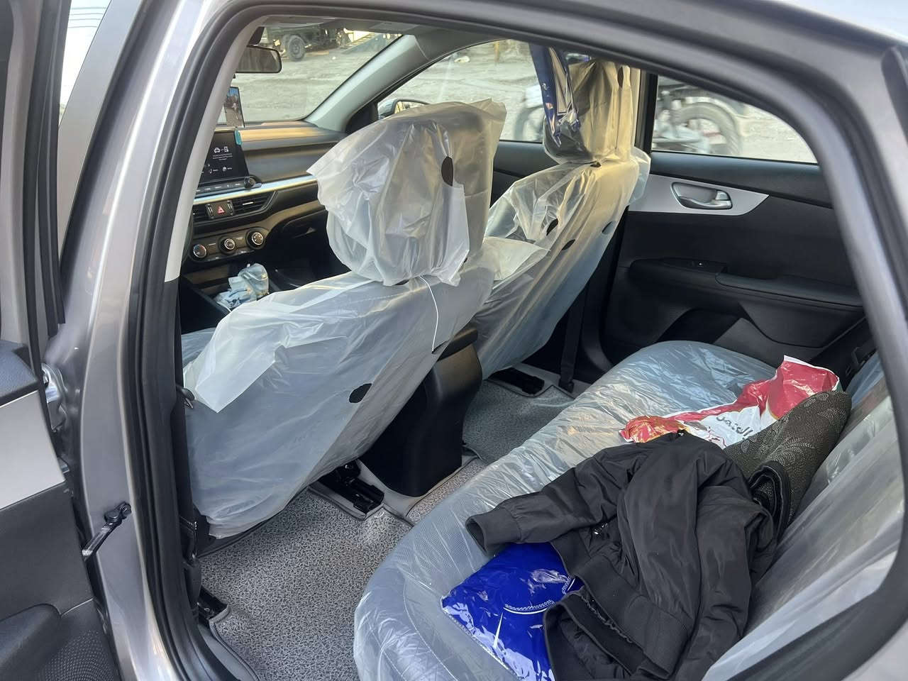 سلام عليكم فورتي مديل ٢٤ رقم بغداد بسمي حادث غرق شغاله من امريكه سعر ١٦٢ بيه مجال مكان بغداد ***********
