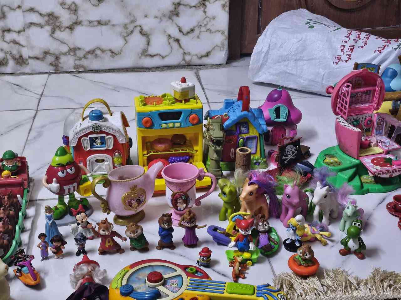 العاب اطفال للبيع 
كل لعبة وسعرها اذا تريدهم كلهم اوجبك بيهم ، يفيدن اهل البالة

الموقع : موصل / الجانب الايسر
للتواصل واتساب: ***********
