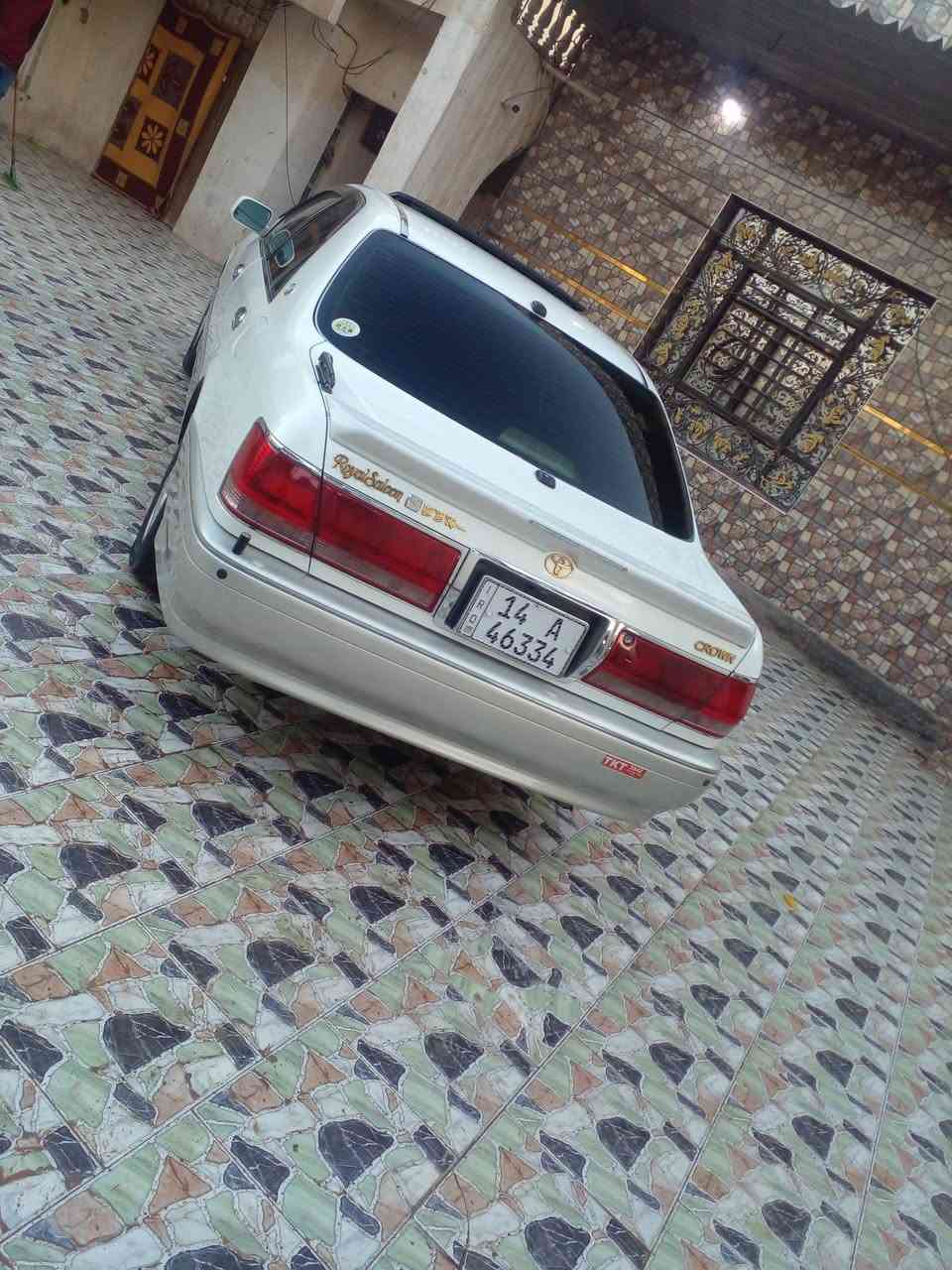 السلام عليكم ورحمة الله وبركاته ملكه فول مواصفات واحد ع واحد بسمي قرار 48رقم بصره مشروع وطني فتحه جلد تلفزيونين كامره دواره برده خلفيه موديل  20001كرستال اصل جاهزه من كلشي مكان النجف الكوفه السعر 165وبيه مجال بيع اومراوس رقم الهاتف ***********
