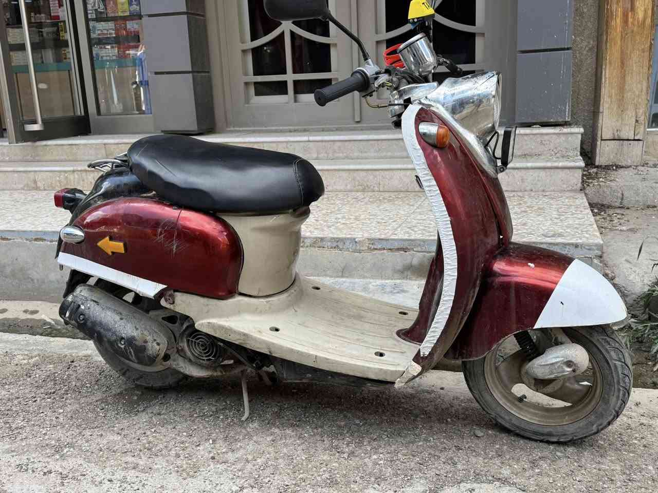 السلام عليكم
للبيع دراجة عبد الحليم نظيفة وكاملة سلف هندر كهربائيات كلها شغالة محرك نظيف مامفتوح السعر 325 وبيها مجال للطيبين مكاني ديالى بعقوبة للاتصال ***********
