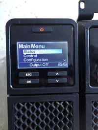 جهاز APC شركة شنايدر اون لاين ON LINE 3kv بسعر ٢٥٠ الف وال 2kv بسعر ٢٢...