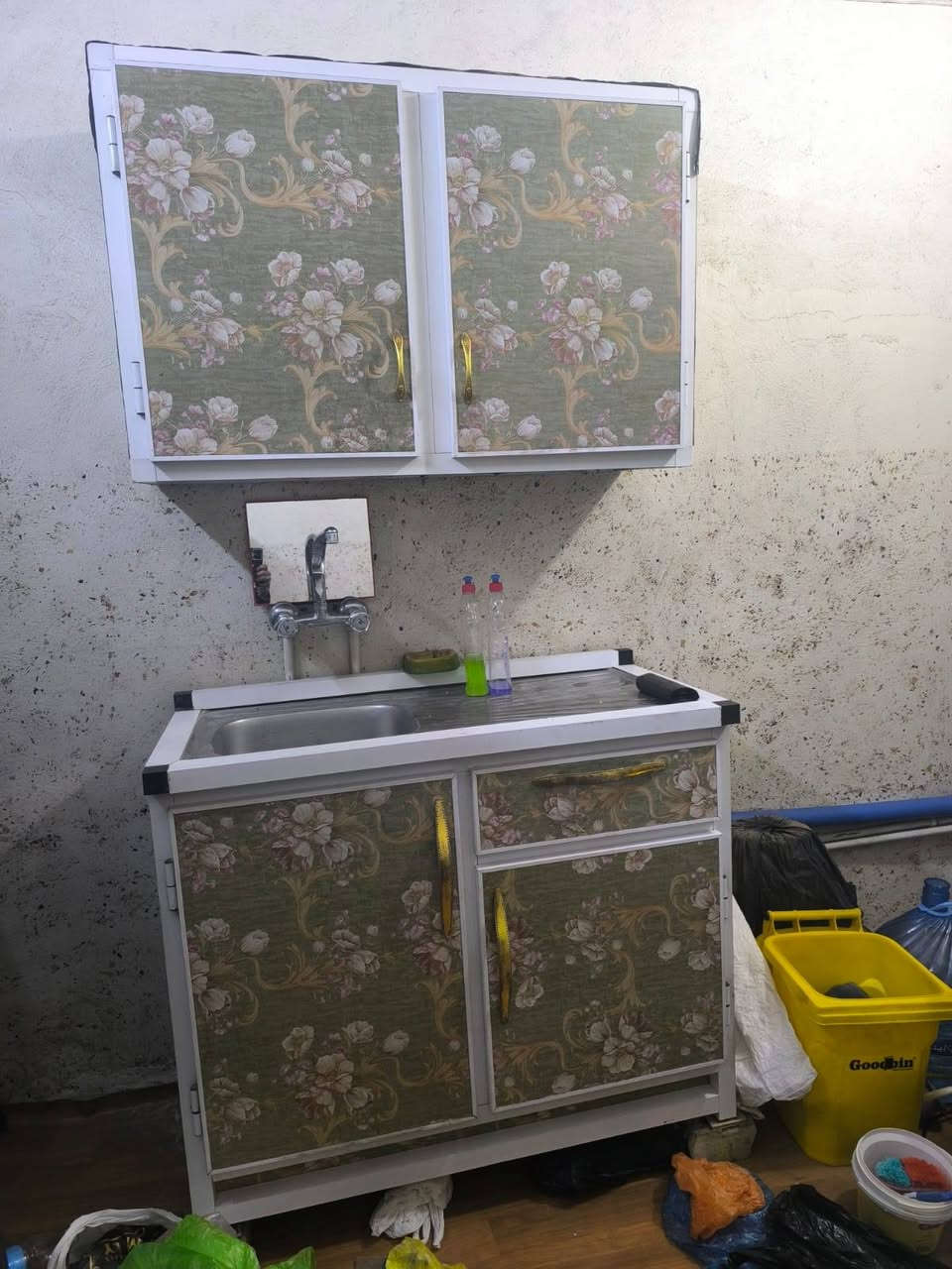 سلام عليكم من رخصت الادمن اغراض بيت للبيع  مستعملات شي قليل تقريبا 3 اشهر 
للاستفسار الاتصال بالرقم ***********
مكانهن كاضميه وتوصيلهن مجاني بعد المشاهده والشراء
