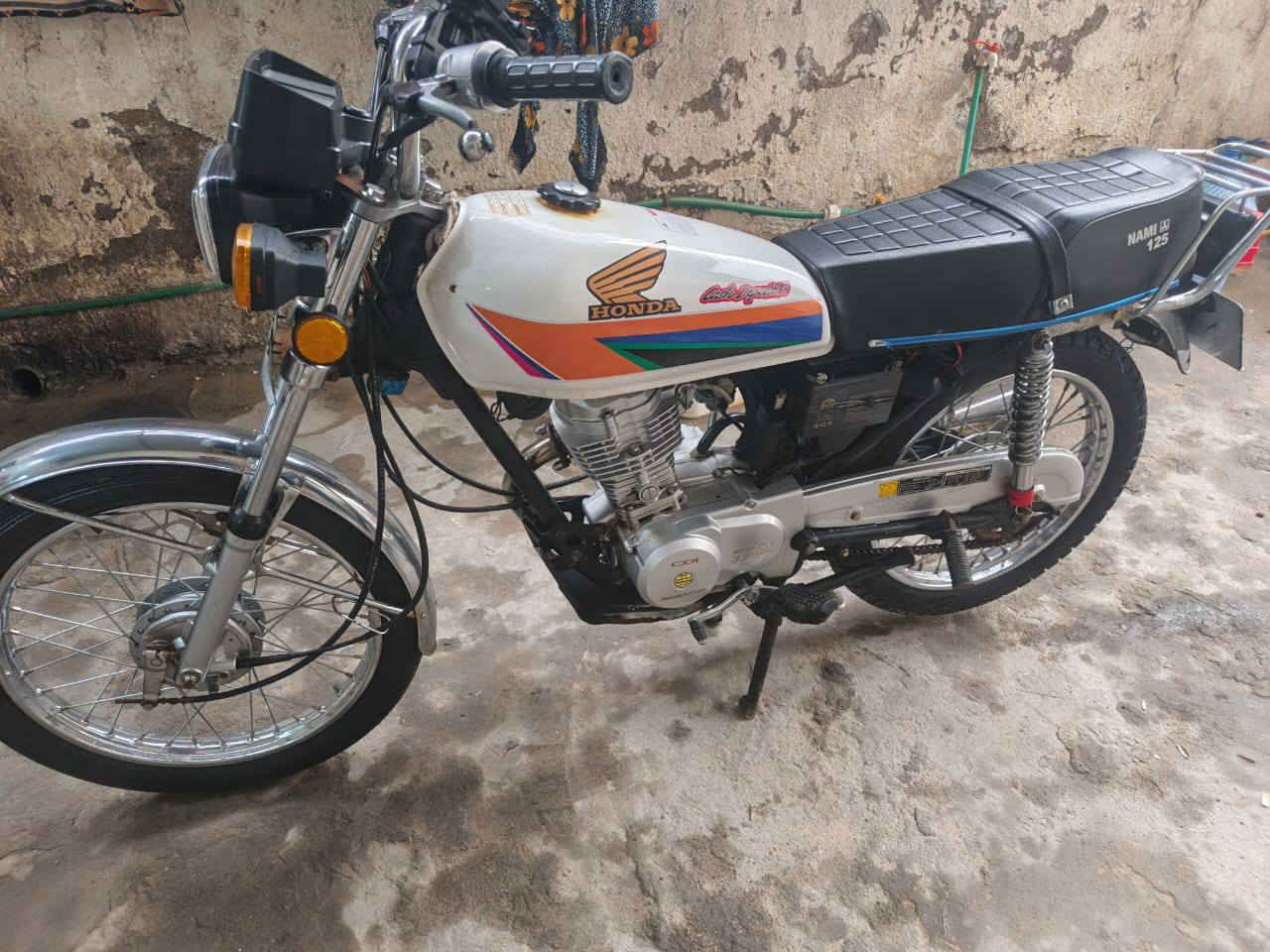 دراجه ايراني رقم وسنويه تحويل ثاني يوم السعر مليون ونص قفل ***********
