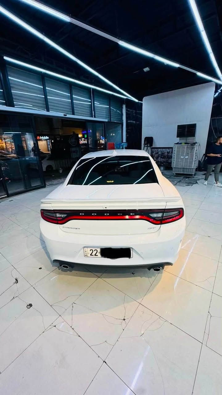 جارجر 2023 gt كلين  مكفوله عدى بارد جاملغ امامي بدون فتح حته دعاميات كفاله بعده بوضع الشركه
 سياره جديده جدا بدون شخوط بدون رصعات جاهزه وماشيه 53  رقم اربيل باسمي تحويل ثاني سنويه هزه كله جديد
مكينه 3600 تو ويل
مواصفات
سوبر تراك باك
كشنات حضن
شفتات ستيرن
مرايه اوتودم
حساسات خلقيه وبقيه مواصفات معروفه
السعر 283 وبيه مجال
مكاني كوت
***********
