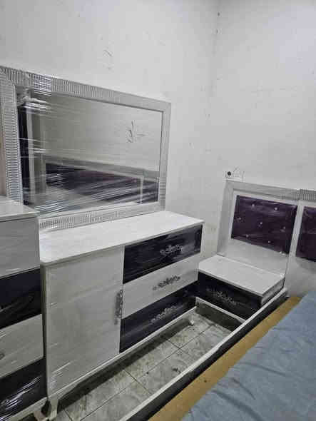 توفر غرفه نوم للبيع نظيف كلش كامل سعر 450 الف شراي يخابر رقم *********** كركوك
