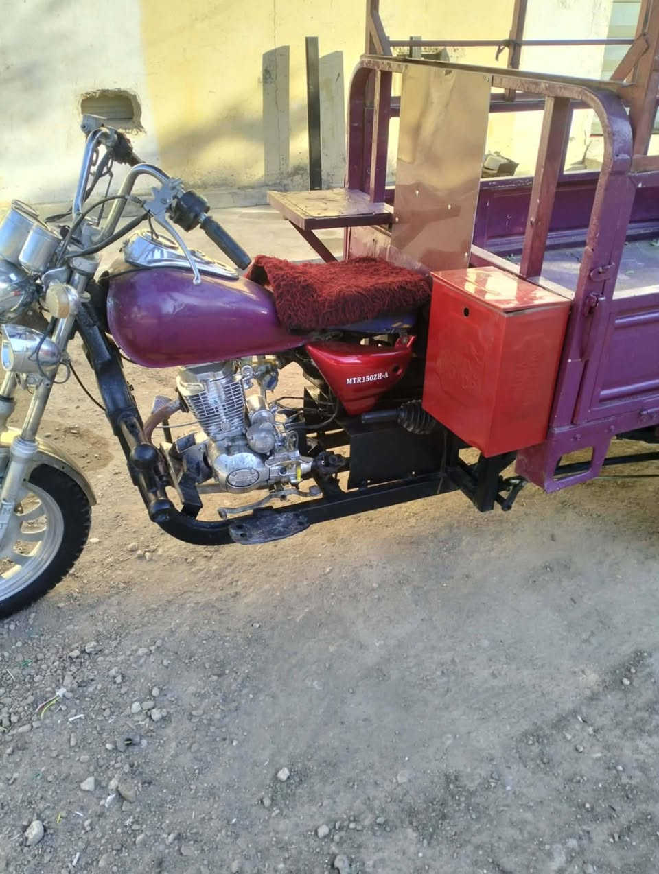 السلام عليكم

ستوته ام تي ار للبيع مستعجل علا بيعته كامله كهربائيات وكلشي بدون اوراق مكاني رمادي وشراي يجي يشوفهة ويدلل 
***********
