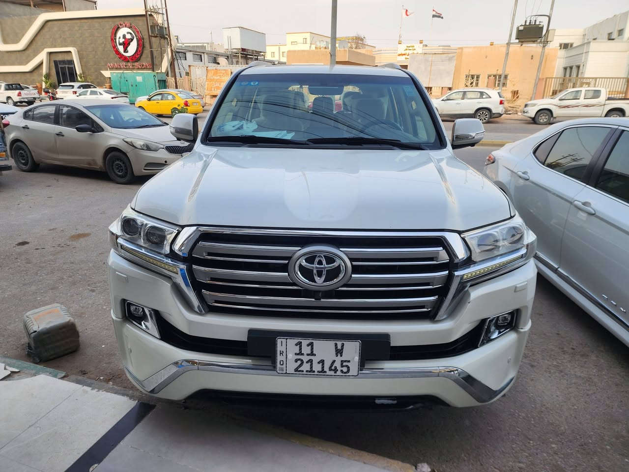 لاندكروز ٢٠١٧
لاندكروز ٢٠١٧ مكفوله عدا بارد بالباب الخلفي عكس السائق وموضح بالسونار المرفق رقم بغداد بأسمي شركة ساز دبل ماوس اربع كاميرات اشاير بالمري وحساسات امامي وخلفي تخم تاير السيارة ماناقصها اي شي صارلها سنة عندي والله بس اشغل وامشي ماشية ١٥٢ الف مكان السيارة السماوة


**إذا كنت صاحب هذا الإعلان وتريد حذفه لأي سبب، رجاءا أرسل رسالة إلى الدعم الفني**