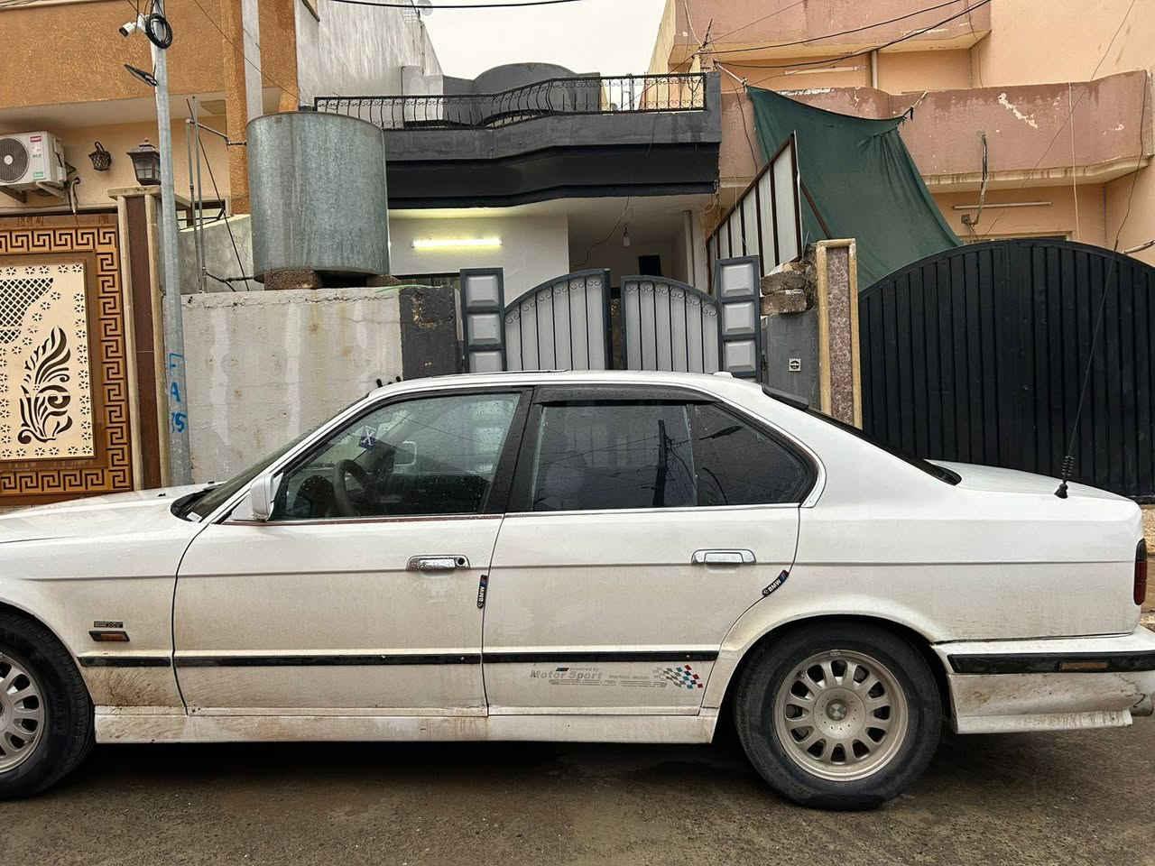 سلام عليكم للبيع بل قصد فقط
بيئم 525رقم اربيل سياره حلوه وجاهزه ساكن الموصل فقط 
***********
