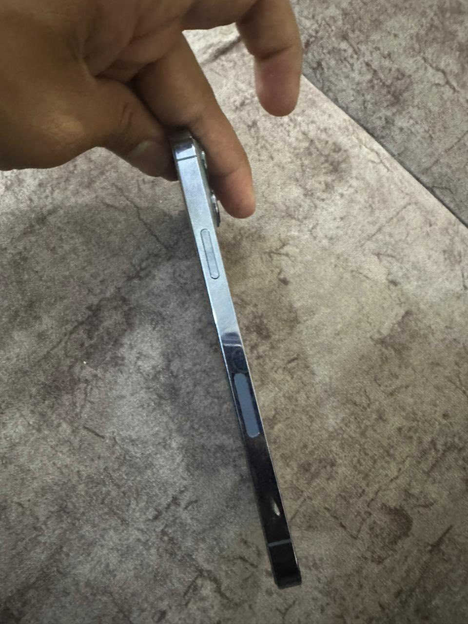 ايفون 13 برو ماكس ذاكره 256 بطاريه 91 ما مرفوعه جهاز استخدام شخصي باكيته وياه جهاز مكفول ما مفتوح و اي خلل مابي السعر 750 و بي مجال قليل كلش المو شراي رجآ لا تراسل مكاني ناصريه مركز


**إذا كنت صاحب هذا الإعلان وتريد حذفه لأي سبب، رجاءا أرسل رسالة إلى الدعم الفني**