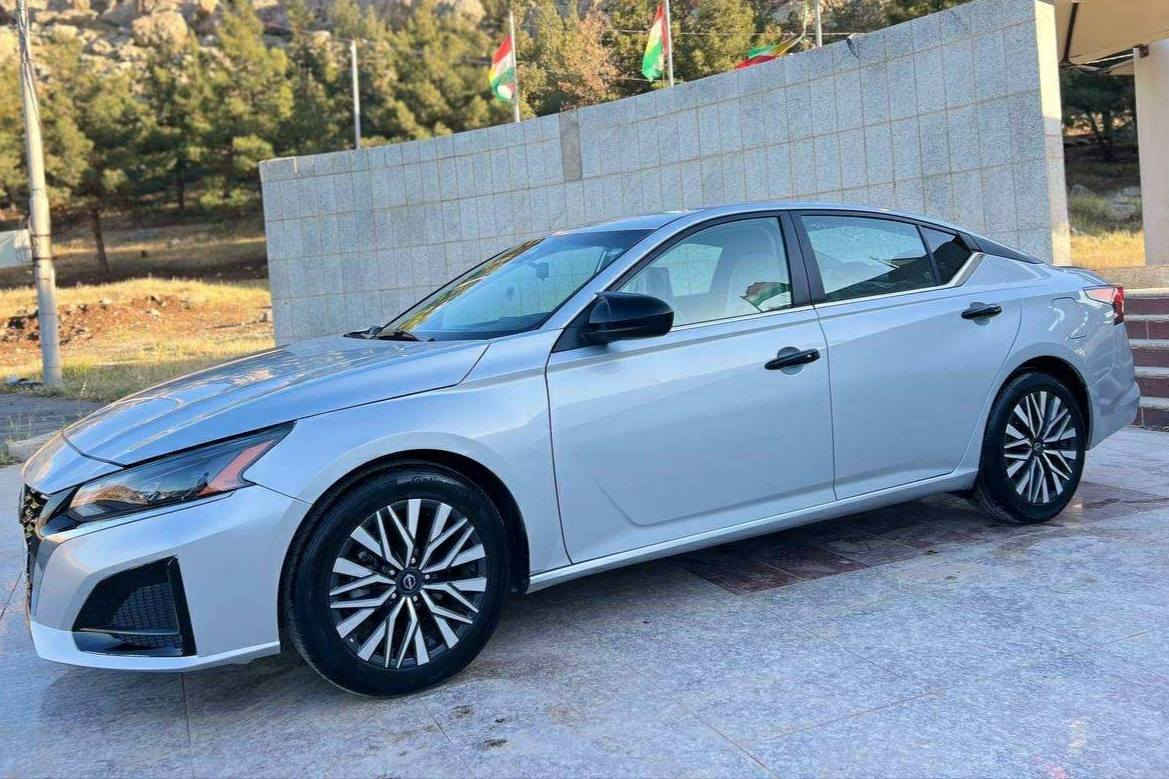 نیسان ئالتيما 2024 مواسەفات SV
 ره قه موو سه نه وى نوئيه 
هه موو گيانى به شه رته 
بؤنيت سبوغه يرباكى 
سوكانو شانى لاى سه كنى ته قيوه 
 
سـعـر : لە کۆمێنت داوابکە ڕاستەوخۆ بۆت دێت 📥 

گێر و مەکیەنەی بەشەرت 
هیچ کێشەیەکی تێدا نییە 

ژمارەی خاوەنەکەی 
***********
