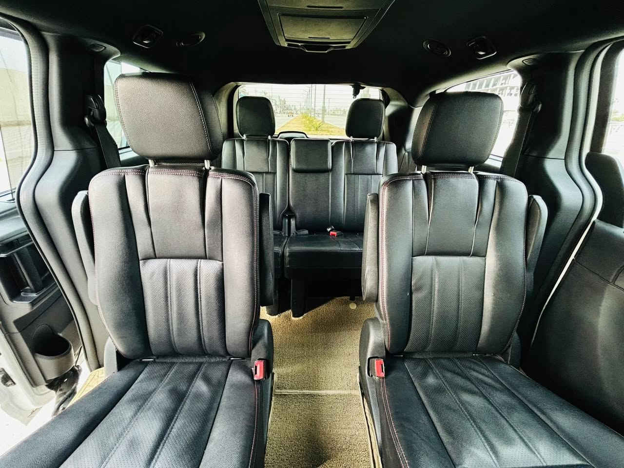 سلام وعليكم دوج كرفان موديل 2019 سياره فول موصفات GTسياره ستخدام شخصي مامشتغله على خط جام كهرباء بيبان كهرباءتبريد 3 قطع شاشه -كامره كير مكينه مكفوله  رقم سليمانيه تحويل ثاني يوم صور الحادث بالمنشور وسونار بالمنشور  تشغيل عن بعد 
السعر 240 وبيها مجال الطيبين 
رقم الهاتف ***********
