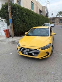 تاكسي • ٢٠١٧ • ضربة خفيفة