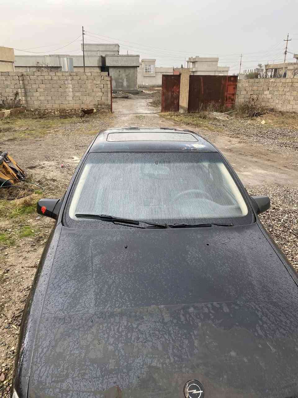 السلام عليكم 
فكترا حجم ٢٠ م١٩٩٢ رقم نينوى مسطره 
السياره بدون صبغ فقط دواير ودوسات 
تايرات جدد
صدر امامي خلفي جدد 
السعر ٣٣ وبيها مجال بسيط 
***********
